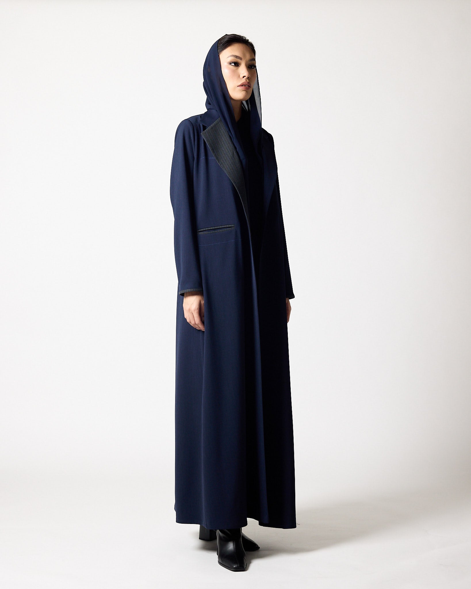 Navy Contrast